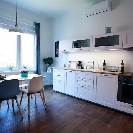 Tkalcha4U Appartement Zagreb Buitenkant foto