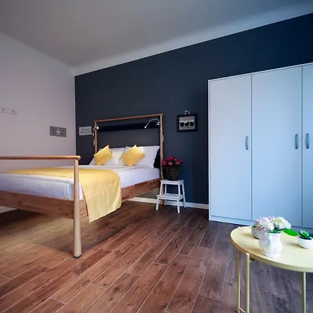 Tkalcha4U Appartement Zagreb Buitenkant foto